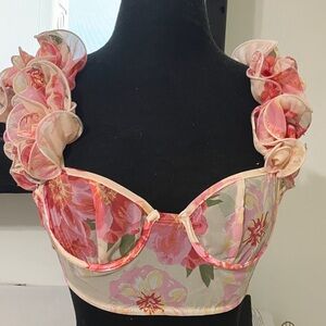 PrettyLittleThing Pink Floral Ruffle Crop crop top